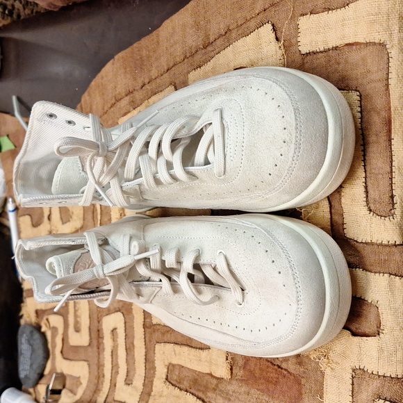 Nike Air Jordan's size 11. Off white. - Picture 3 of 8